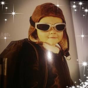 Meet your Posher, Rene